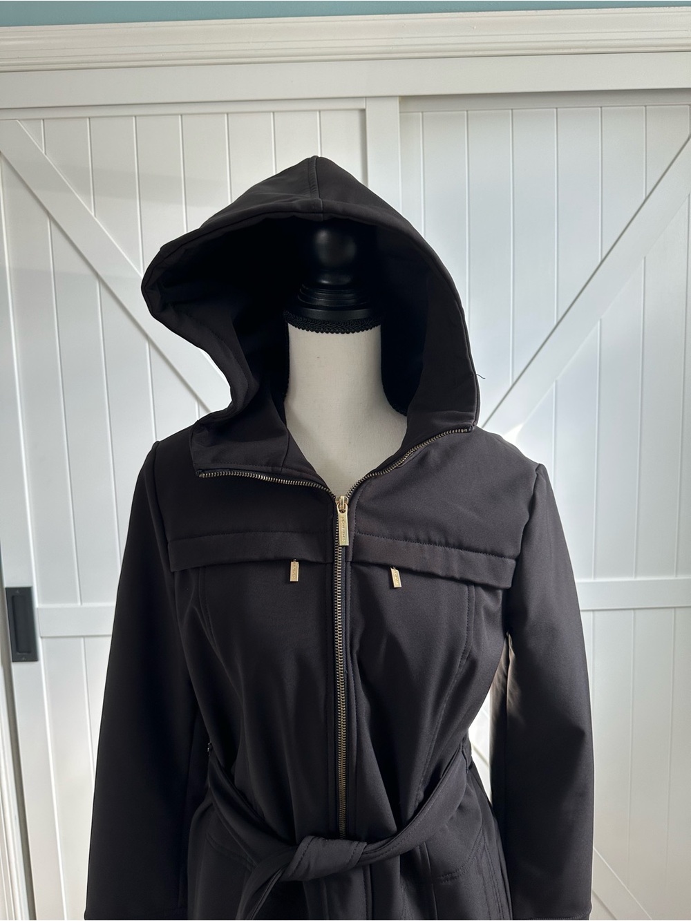 Michael Kors Black Hooded Belted Softshell Coat Jacket Gold Hardware S - Picture 3 of 10